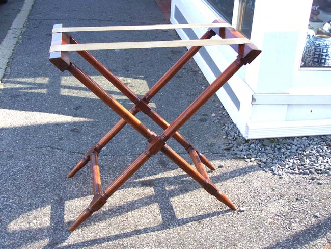 An Exceptionally Beautiful English Regency Period Mahogany Butler's Tray on Stand circa 1810 — image 3